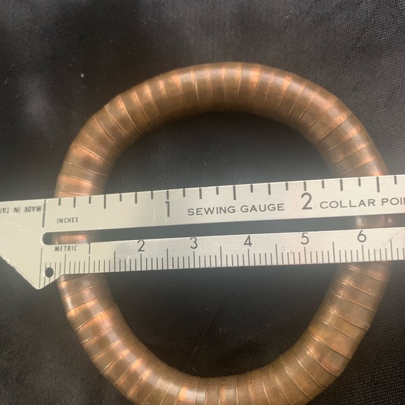 Copper necklace and bracelet set. - Picture 4 of 6